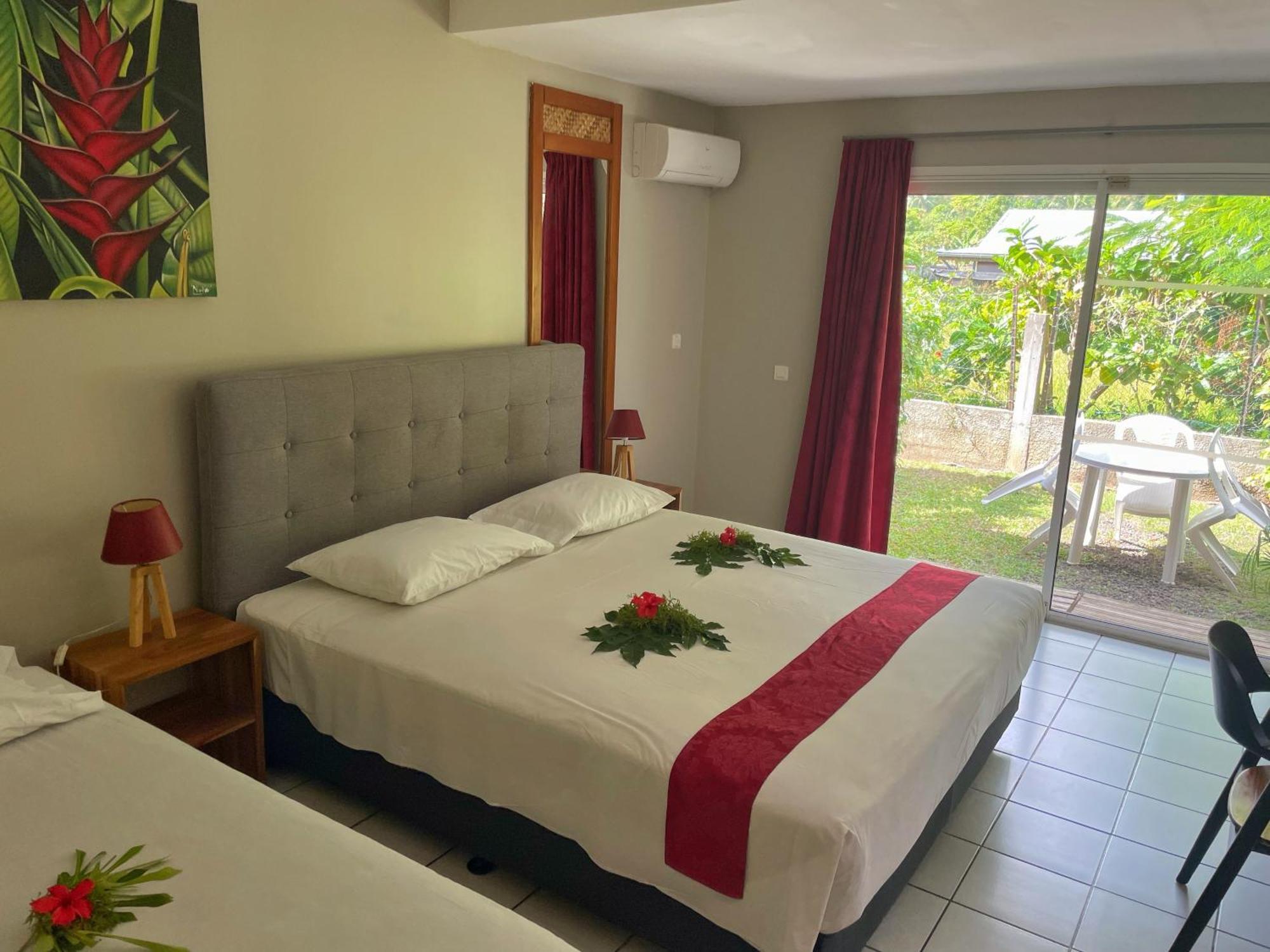 Hotel Hibiscus Papetoai Eksteriør bilde